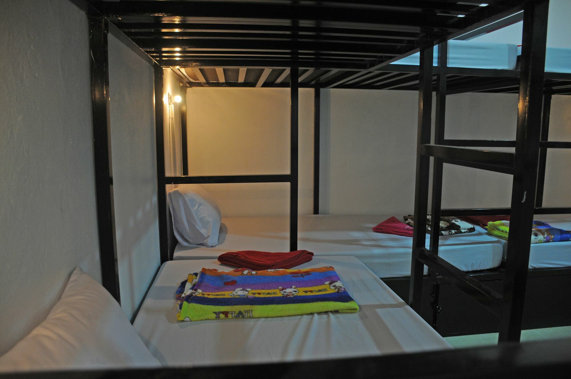 Happy Hippies Hostel เสียมราฐ ภายนอก รูปภาพ